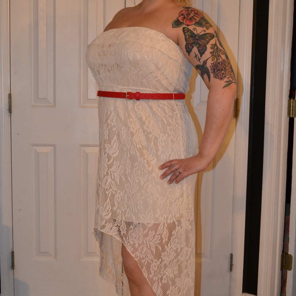 💲Strapless lace dress💲